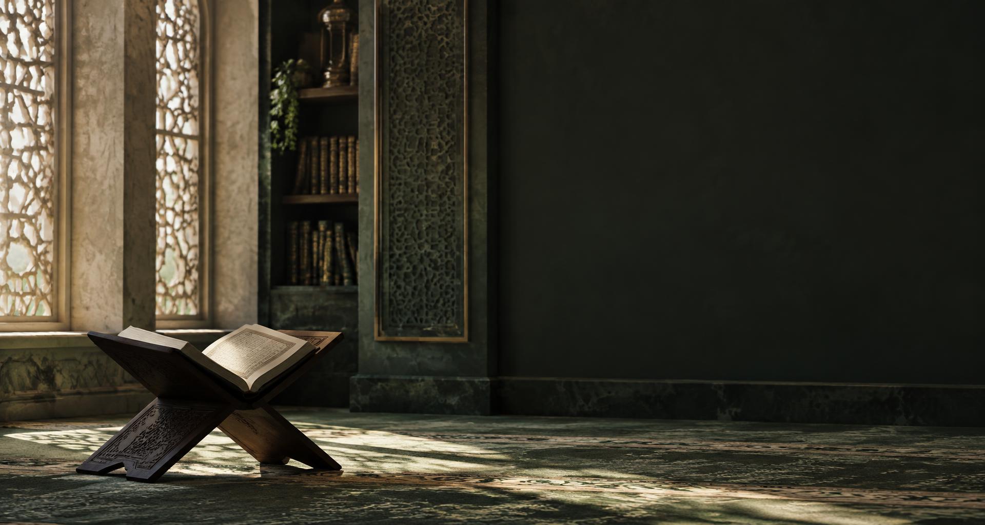مصحف مفتوح على حامل خشبي في مكتبة ذات نوافذ هندسية